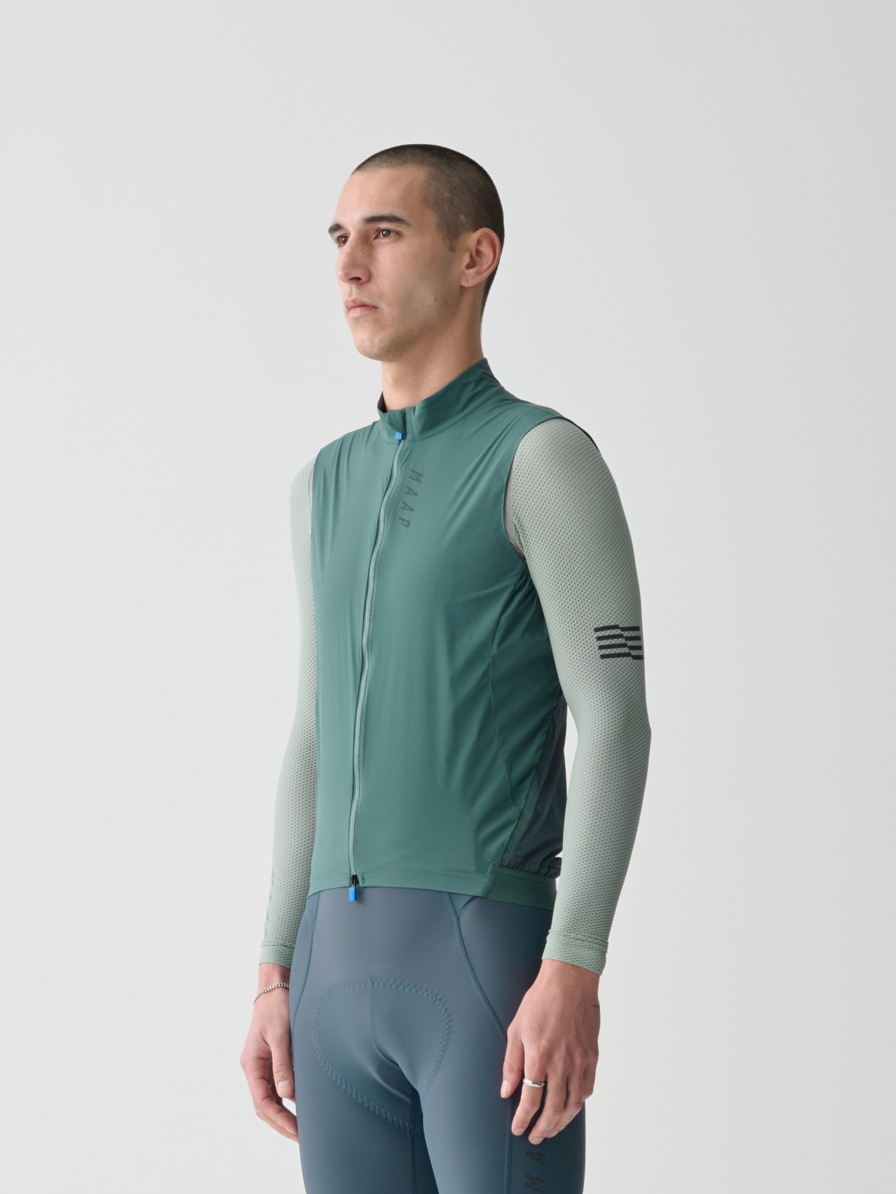 FLOW VEST - BALSAM GREEN