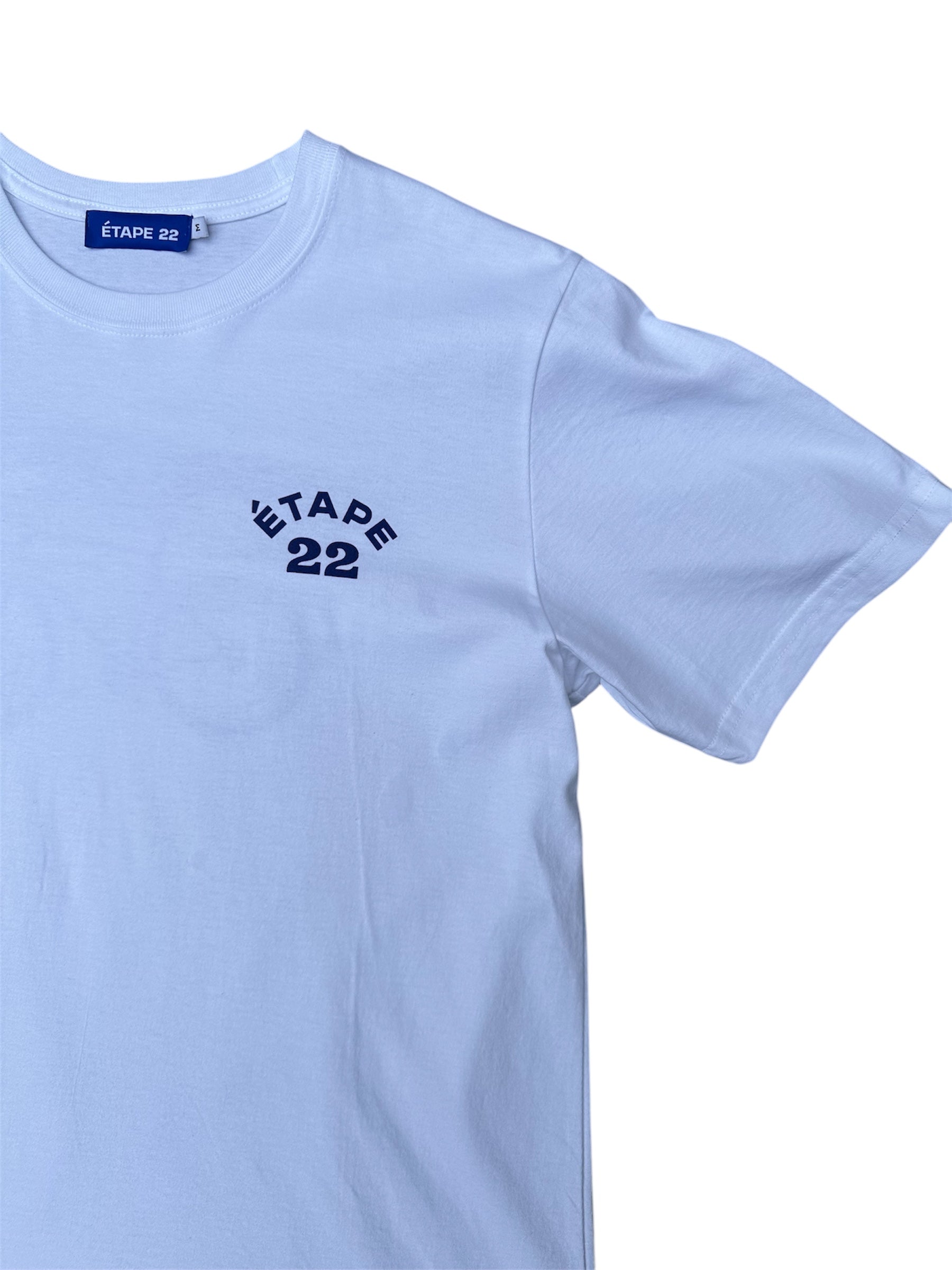 ÉTAPE 22 SCRIPT TEE - WHITE/BLUE