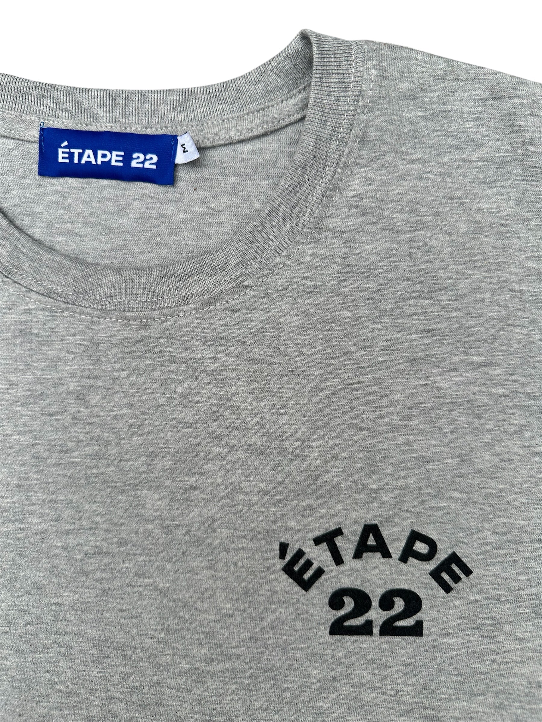 ÉTAPE 22 SCRIPT TEE - GREY/BLACK